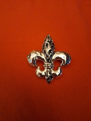 Silver Tone Fluer De Lis Pendant with Magnetic Closure on back 2'' x 1.75''
