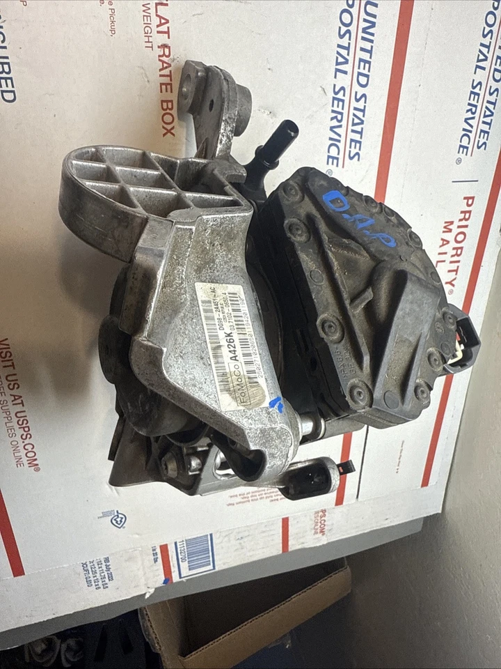 Ford Fusion SE 2014-2016 sedán híbrido bomba de vacío refuerzo de freno DG98-2A451-AC Foto 4 de 4