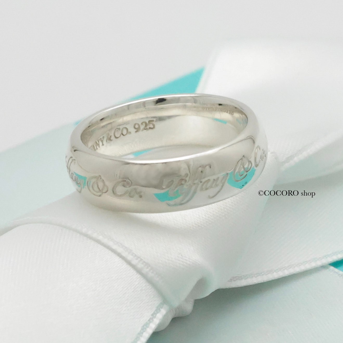 Authentic Tiffany & Co. Notes Script Wide Band Ri… - image 1