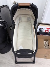 Nuna MIXX Bassinet with Stand - Caviar Black - Good Condition