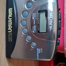 Sony Walkman WM-FX251 AM/FM Radio Cassette Player Synthesized Tuner Presets