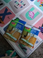 Pair Of Scotch-Brite Hardwood Floor Mop Refill Microfiber M005R Use dry or damp 