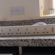 Image of Mercury 430.009 6-Outlet Extension Lead 5 Metres Cable with Surge Protection 