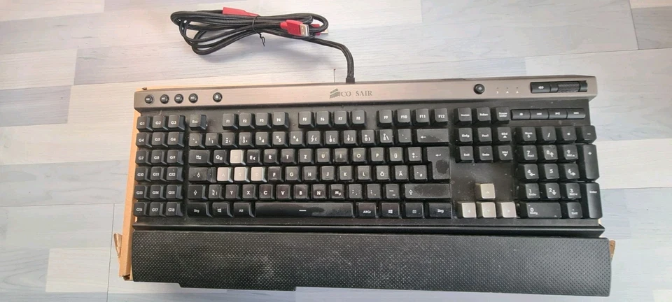 Corsair Raptor K50 Gaming Tastatur - Bild 3 von 4