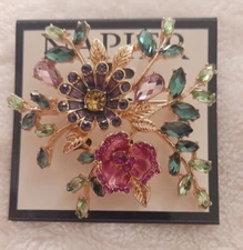 New Napier Gold Tone Sparklers Simulated Crystal Flower Pin