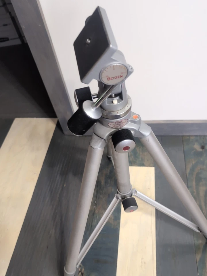 Bogen Model 3030 Tripod Professional Camera Support Made in Japan - Image 2 of 4
