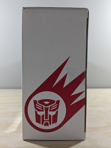 Platinum Edition Optimus Prime Year of the Goat Transformers Generations NEW USA - Picture 5 of 8