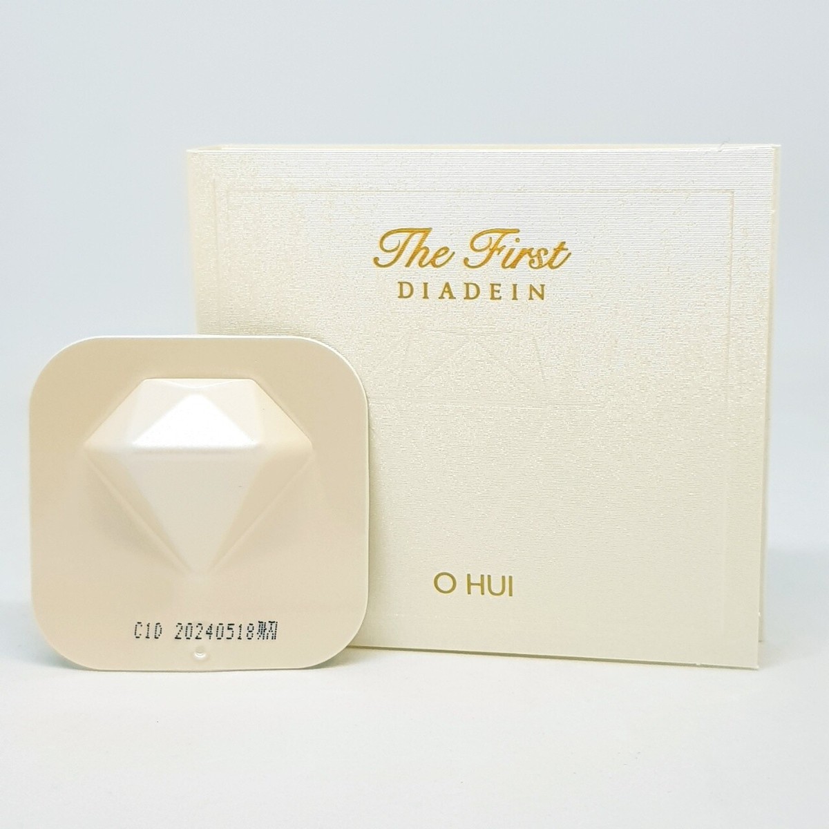 Échantillons Crème O HUI The First Diadein Solitaire - 1 Ml X 10 Pièces - Lifting, Rides, à L'huile De Rose Et Poudre De Diamant