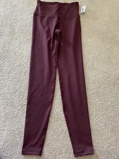 NWT old navy women  s SMALL maroon Powerpress high rise active leggings