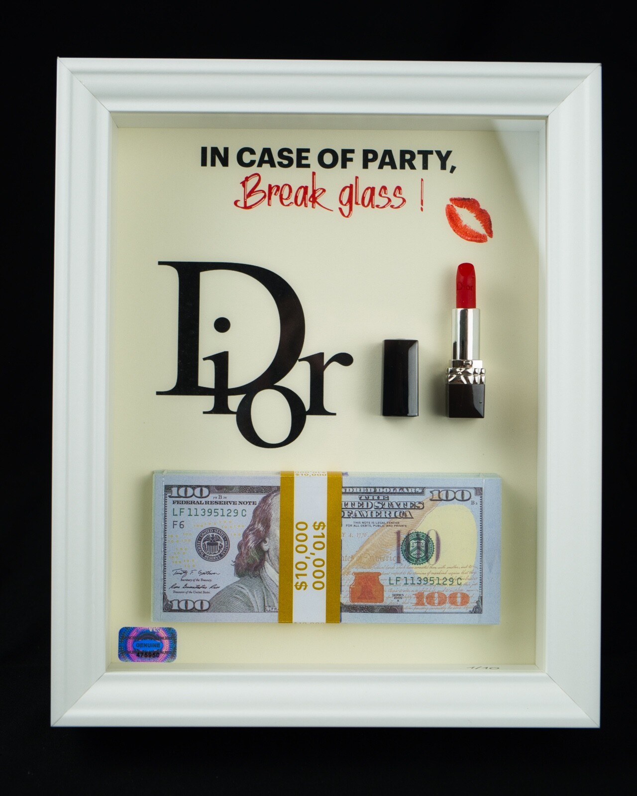 Cadre In case of de 28X23cm avec billets de dollars pour un salon style pop art