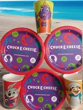 NEW Chuck E Cheese Characters New Super Fun Party Picnic Plate And Cup 6 PC Set