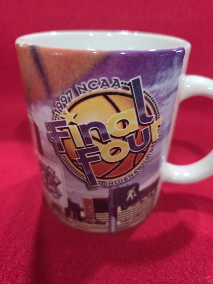 Caneca 1997 NCAA Basketball Final Four - Imagem 2 de 4