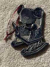ROWE  POTTERY WORKS 2006 CHRISTMAS  MOUSE ORNAMENT