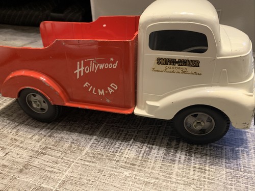 Vintage Smith Miller "Hollywood" Film Ad Searchlight Truck w/ Original Paint - Picture 4 of 15