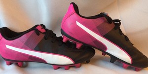 Puma Niñas Botines De Fútbol Rosa y Negro Talla 2.5 | eBay