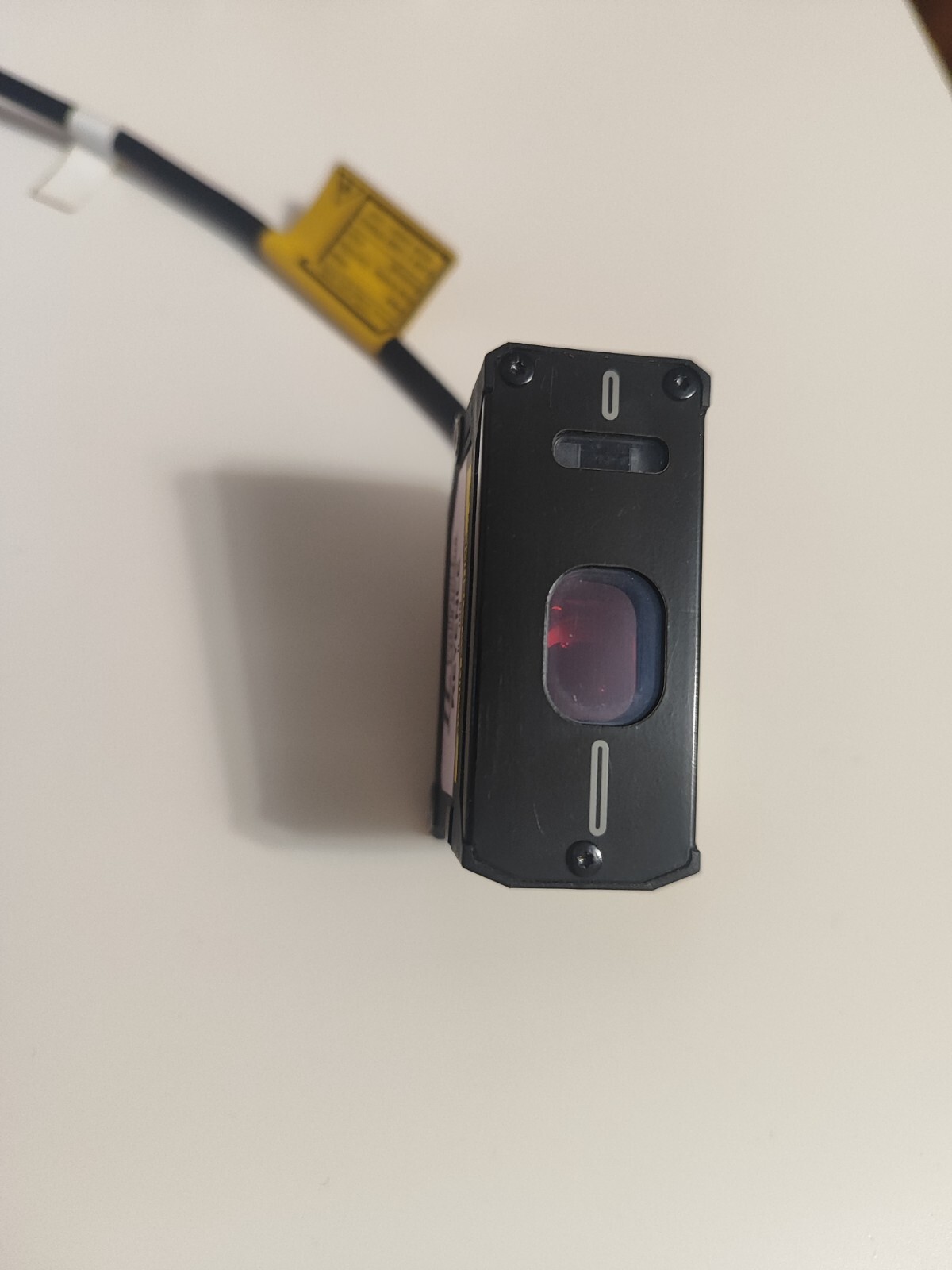 KEYENCE IL-100 Laser Sensor
