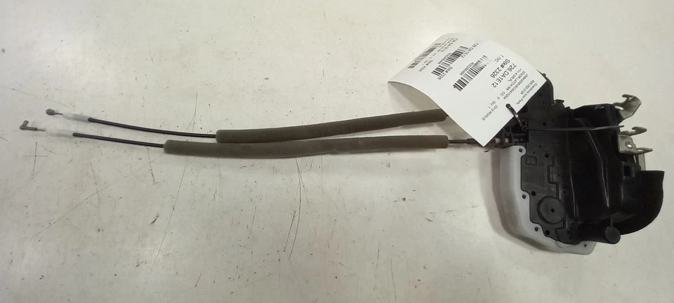 Cerradura de pestillo de puerta trasera pasajero derecho Nissan Rogue 2012 Foto 2 de 4