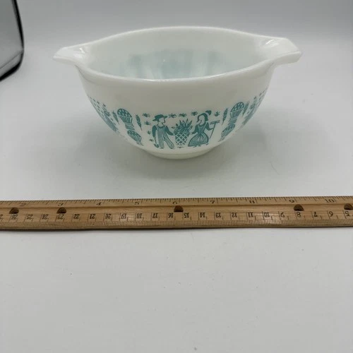 Vtg Pyrex 441 Turquoise Amish Butterprint Cinderella Mixing Bowl 1 1/2 Pt. USA