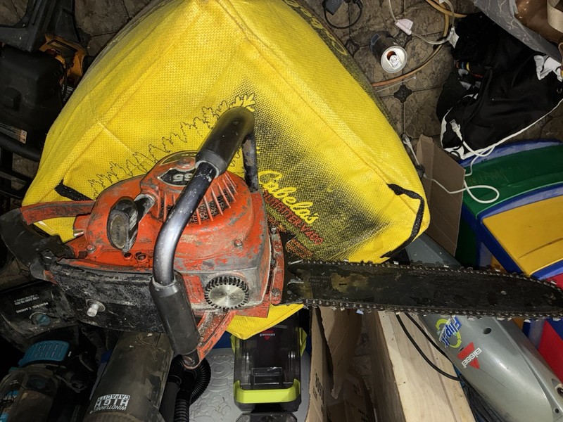 Pretty sure it’s a Johnson ChainsawAnti-Vibration Handle