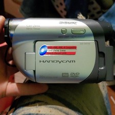 Sony Handycam DCR-DVD105 Camcorder Carl Zeiss Lens 20x Zoom Touch LCD DVD-RW