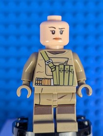Lego Star Wars: Episode 8: Resistance Trooper (Female) sw0853 Set 75177