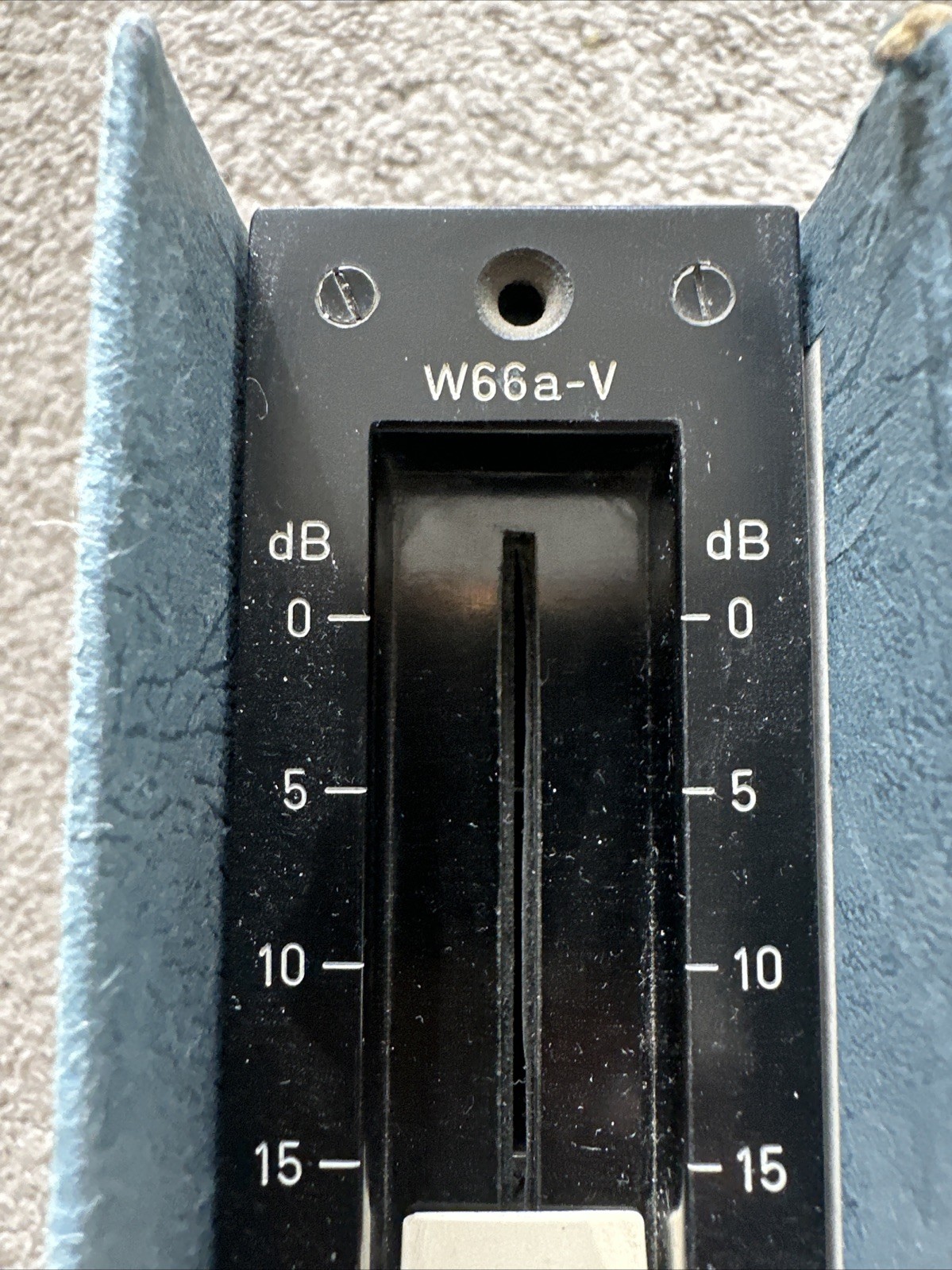 Foto 2 di 8