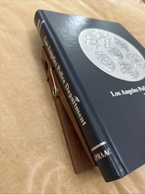2000 Los Angeles Police Department Commemorative Yearbook LAPD THE