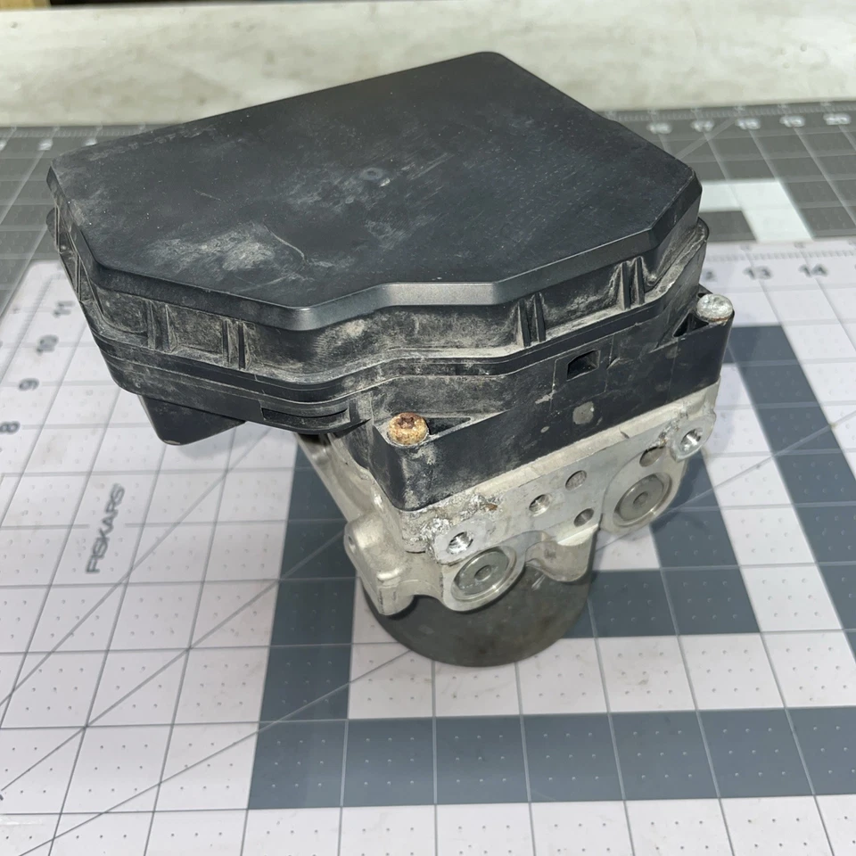 Infiniti QX60 2016 3,5 L AWD fabricante de equipos originales ABS conjunto de bomba de freno antibloqueo 47660-9NF0A Foto 3 de 4