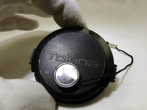 Tokina 52mm Front Lens Cap Snap Made in Japan - Picture 2 of 7