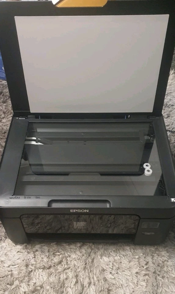 Epson Expression Home XP-3205 A4 Multifunction Printer (PRINTING BLANK PAPER) - Image 2 of 3