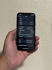 Apple iPhone XR / Unlocked / 256 GB / Poor Batt