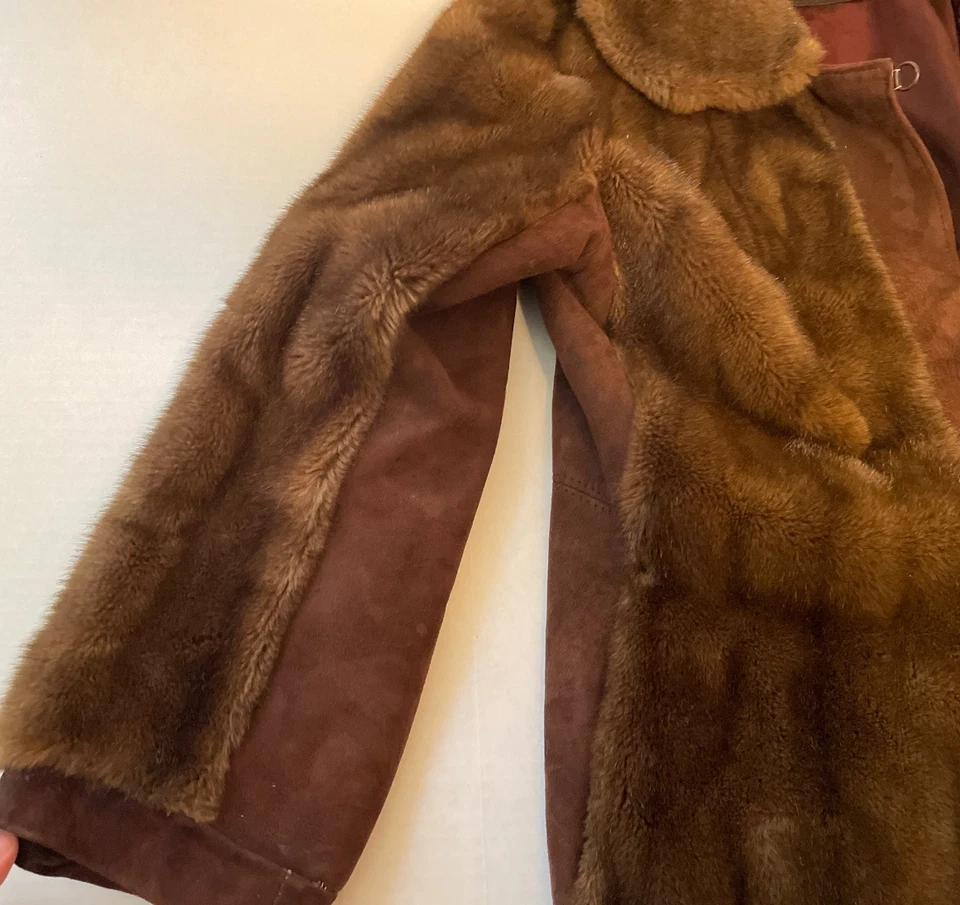 Abrigo boho vintage años 70 piel sintética talla 40 Adolph Schuman para Lilli Ann Inglaterra Foto 4 de 4