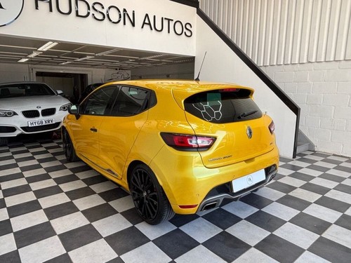 2018 Renault Clio 1.6 RS Trophy Nav Hatchback 5dr Petrol Euro 6 (s/s) (220 ps) H - Picture 5 of 24