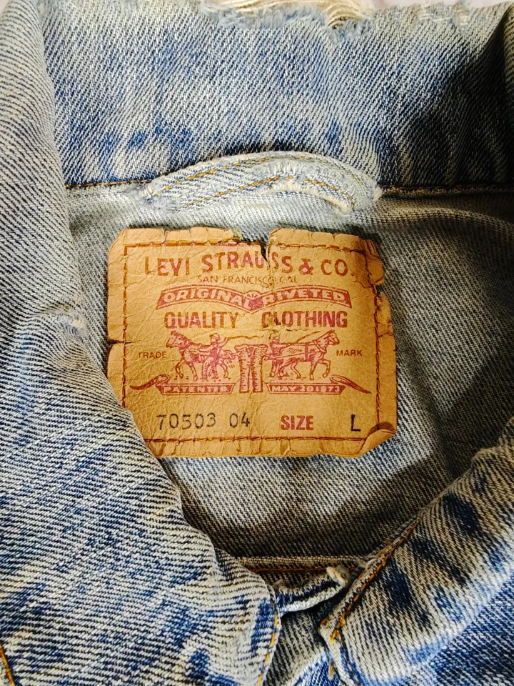 Vintage Levi Strauss & Co. Men’s Blue Denim Trucker Jacket  Short XL 70503 04, photo 2 of 5