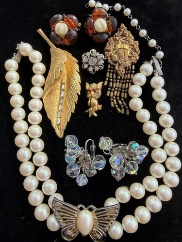 Vintage Costume Jewelry Lot Rhinestone crystal Earrings brooch Necklace signed