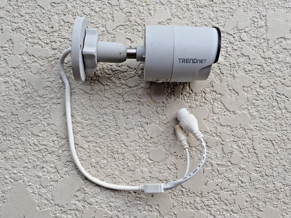 TrendNet Evo TV-IP318PI Indoor/Outdoor 8MP  PoE Bullet Network Camera A+ Image - Image 2 of 4