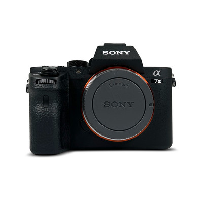 Sony Alpha a7II Mirrorless Digital Camera (Body Only) (Intl Model) Version anty)