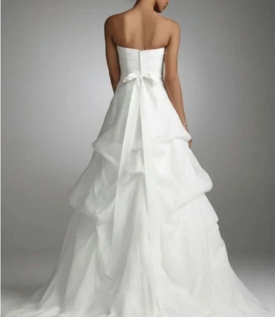 Galina 16W Soft White Sweetheart Organza Gown with Pick Up Skirt STYLE# 9PK3226 - Image 2 of 4