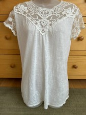Ambra made in Italy size M white and lace top, viscose blend, short sleeves