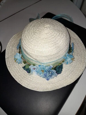 Chapeau de paille fleurs en tissu cousu main enfant 2 à 4 ans cérémonie mariage - Photo 1/4
