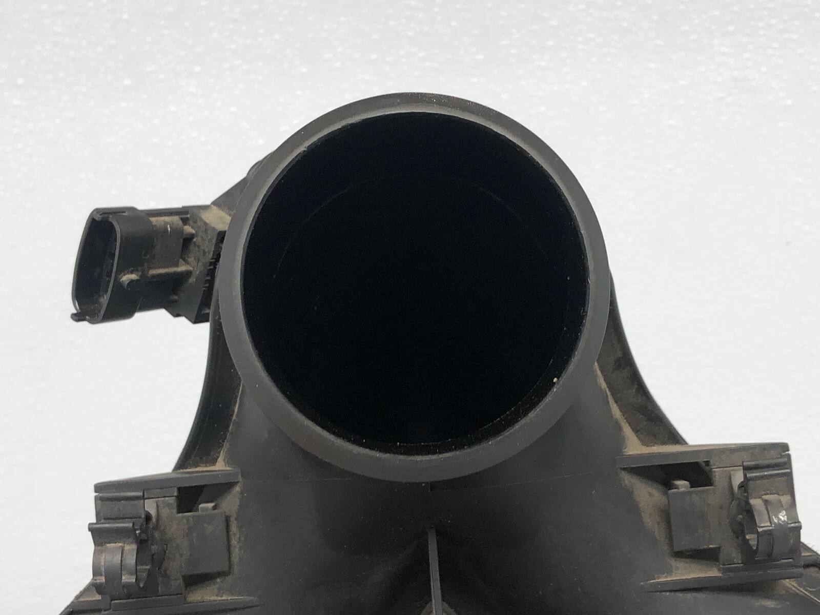 2014-2020 MASERATI QUATTROPORTE 3.0L ENGINE AIR INTAKE TUBE HOSE DUCT PIPE OEM.