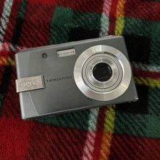 BENQ DC E720 DIGITAL CAMERA