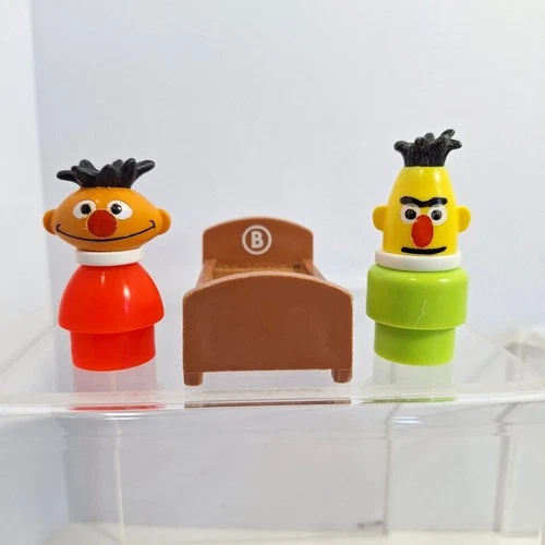 Little People Bert & Ernie Brown Bed Sesame Street Fisher Price Vintage