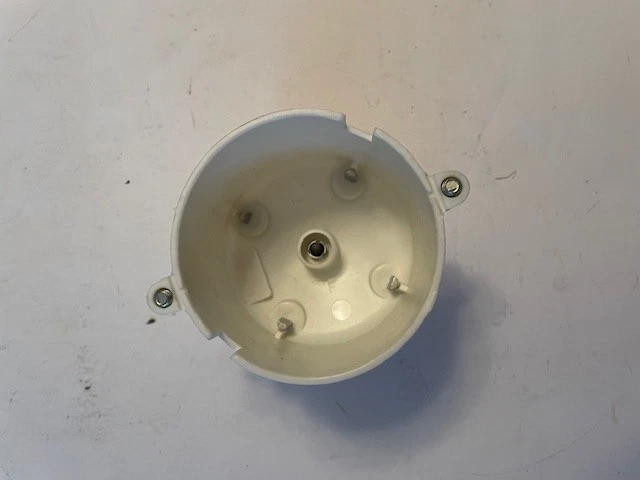 Volvo 240 Distributor Cap by Intermotor  #1306210   New Aftermarket - Image 3 of 4