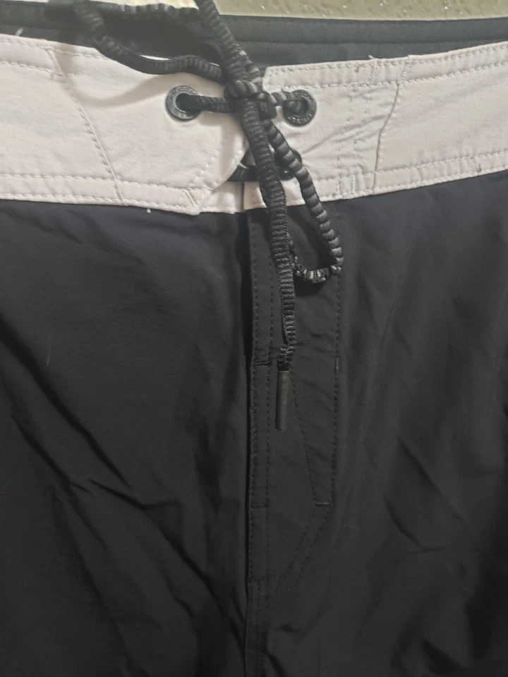 Volcom Surf Vitals Noa Deane Swim Trunk Men's Size 36 - Image 3 of 4