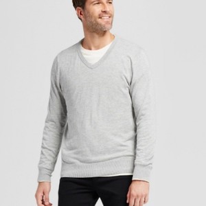 goodfellow v neck