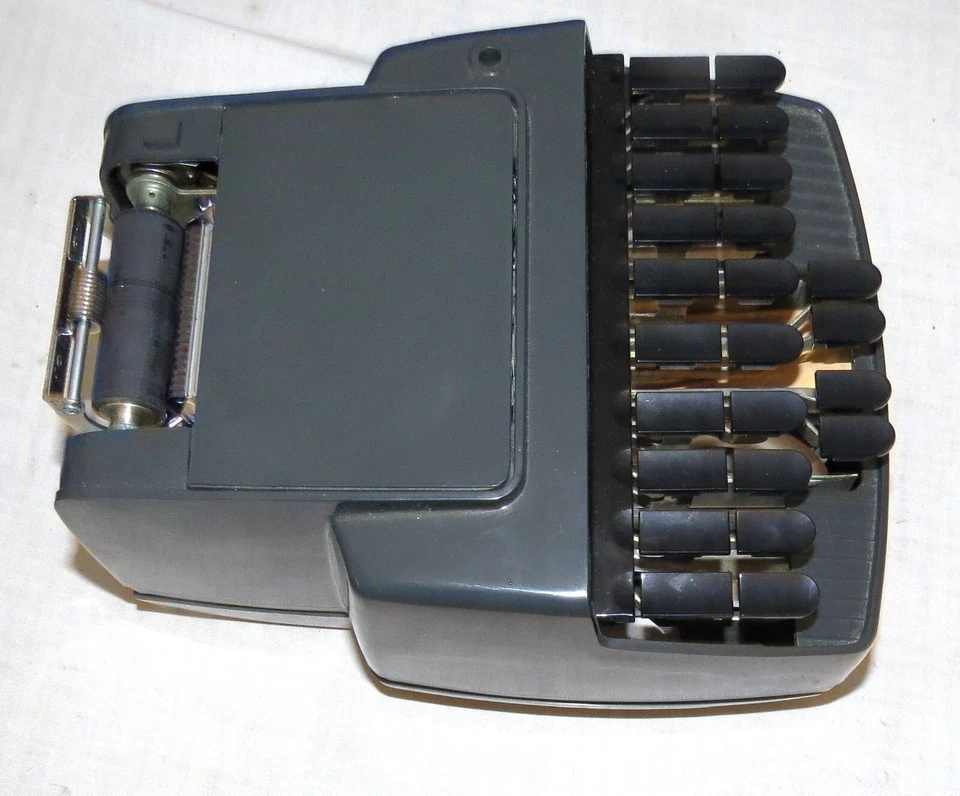 Modelo de taquígrafo Samsonite Reporter en estuche Samsonite con soporte Foto 3 de 4