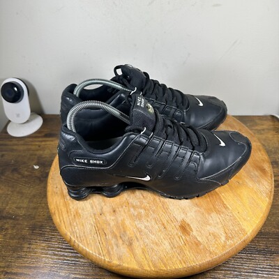 Nike Shox NZ Triple Black Athletic Shoes Sneakers Men display picture 3