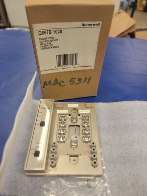 New! Honeywell Q667B1020 Subbase Cool-Auto-Heat-Off for T7067. Fast Shipping!