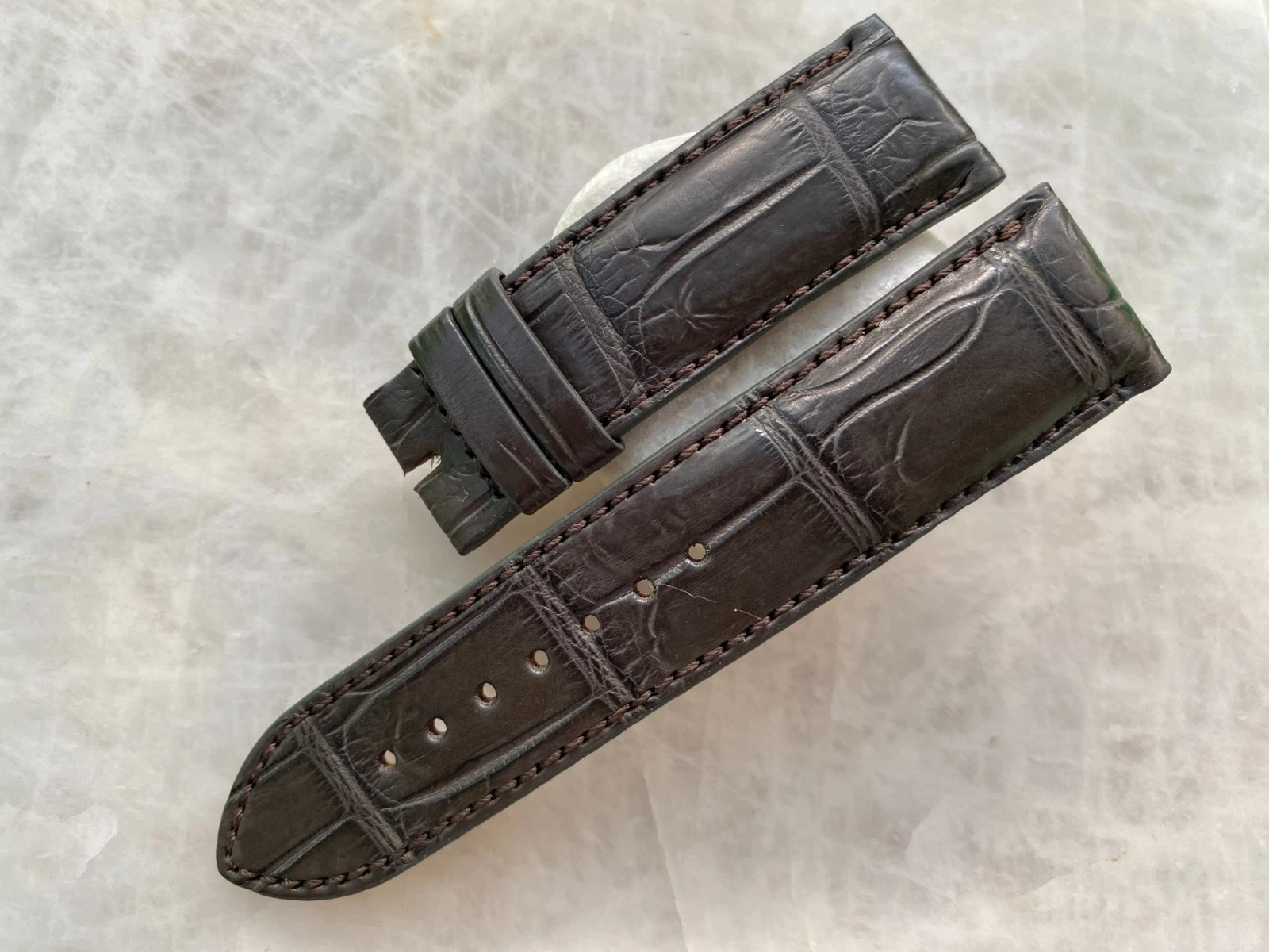 24mm/22mm Gray Alligator Crocodile Print Leather Watch Strap Band